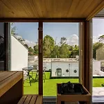 Bauhaus Wellness 204