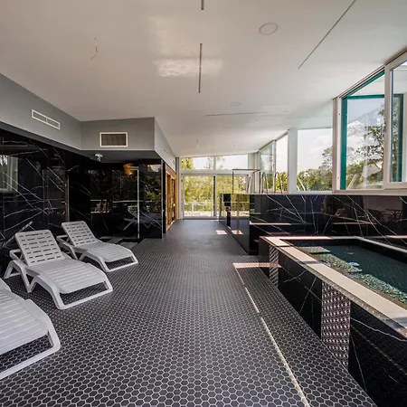 Bauhaus Wellness 204 * Шиофок